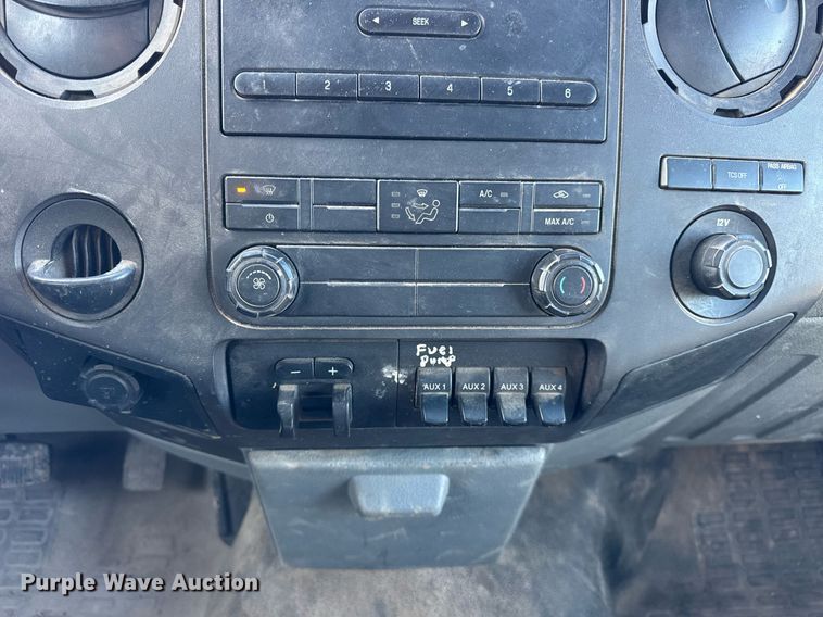 image for item DH9883 2011 Ford F450 Super Duty XL flatbed truck