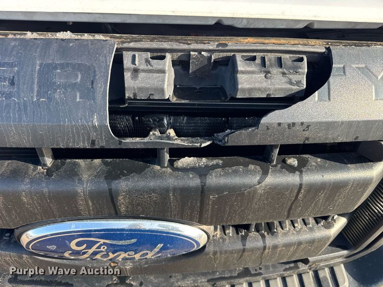 image for item DH9883 2011 Ford F450 Super Duty XL flatbed truck