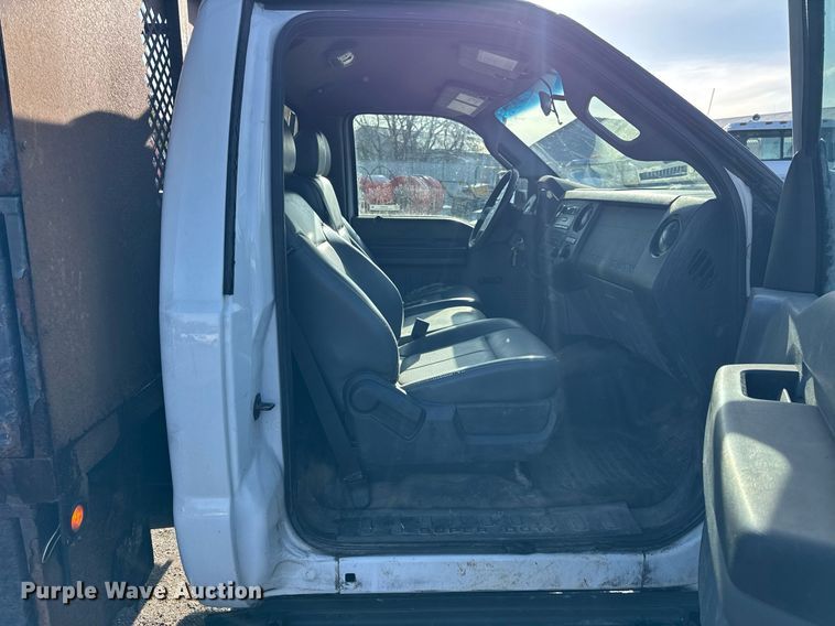 image for item DH9883 2011 Ford F450 Super Duty XL flatbed truck