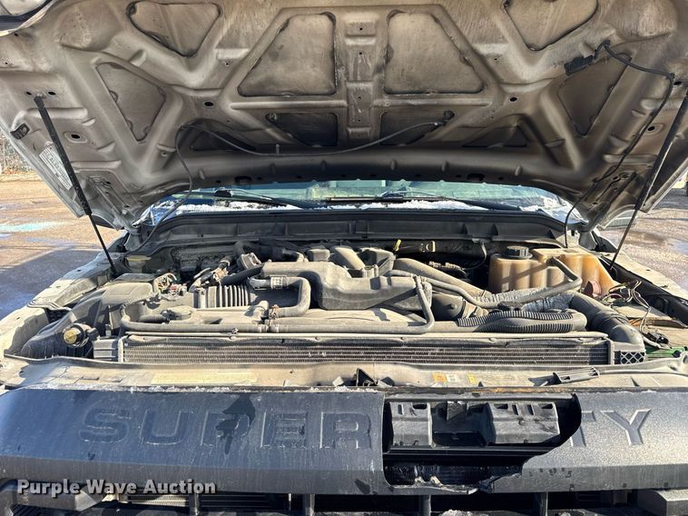 image for item DH9883 2011 Ford F450 Super Duty XL flatbed truck