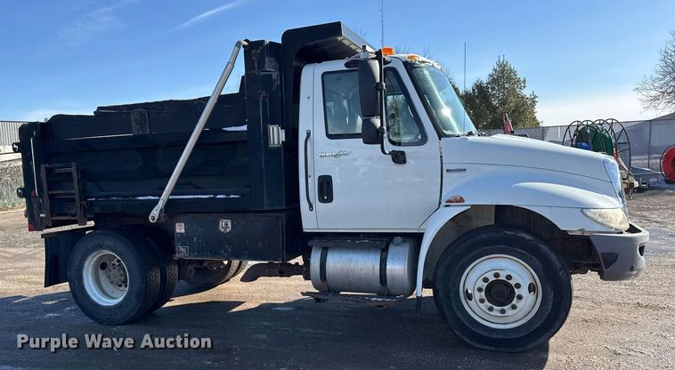image for item DH9884 2009 International DuraStar 4300 dump truck
