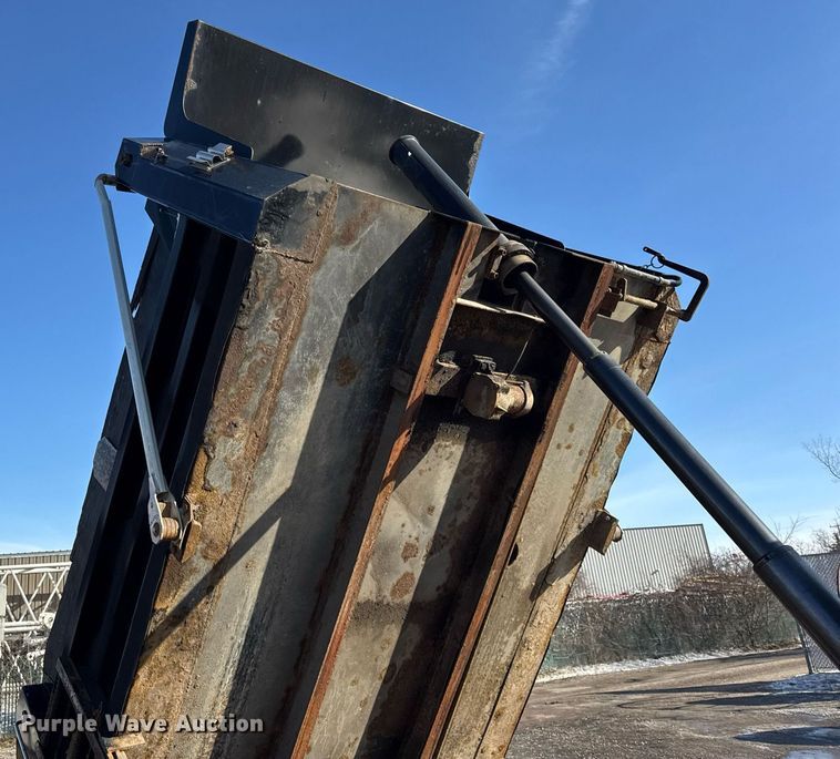 image for item DH9884 2009 International DuraStar 4300 dump truck