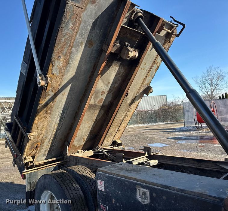image for item DH9884 2009 International DuraStar 4300 dump truck