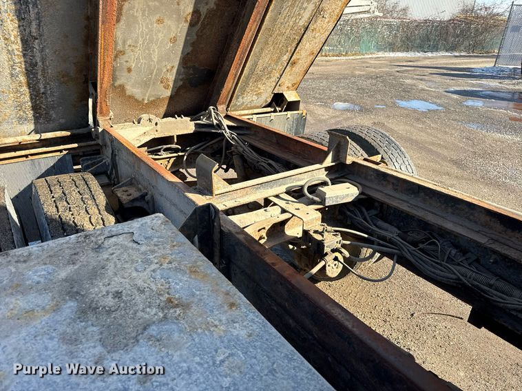 image for item DH9884 2009 International DuraStar 4300 dump truck