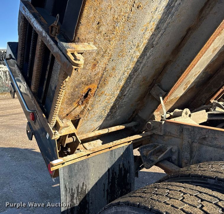 image for item DH9884 2009 International DuraStar 4300 dump truck