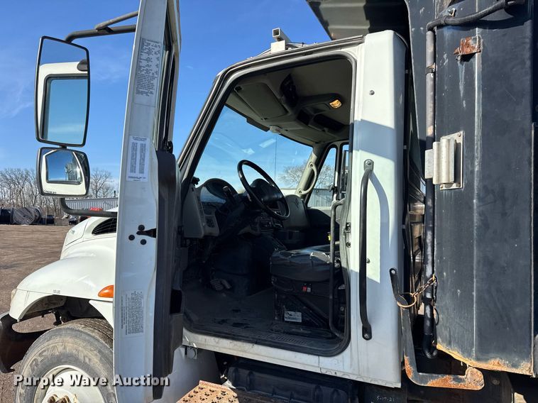 image for item DH9884 2009 International DuraStar 4300 dump truck