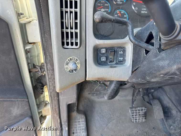 image for item DH9884 2009 International DuraStar 4300 dump truck