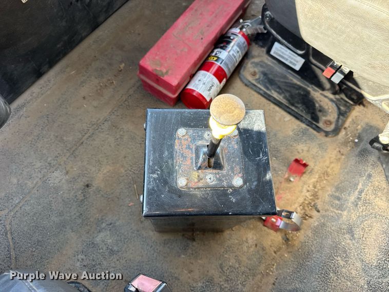 image for item DH9884 2009 International DuraStar 4300 dump truck