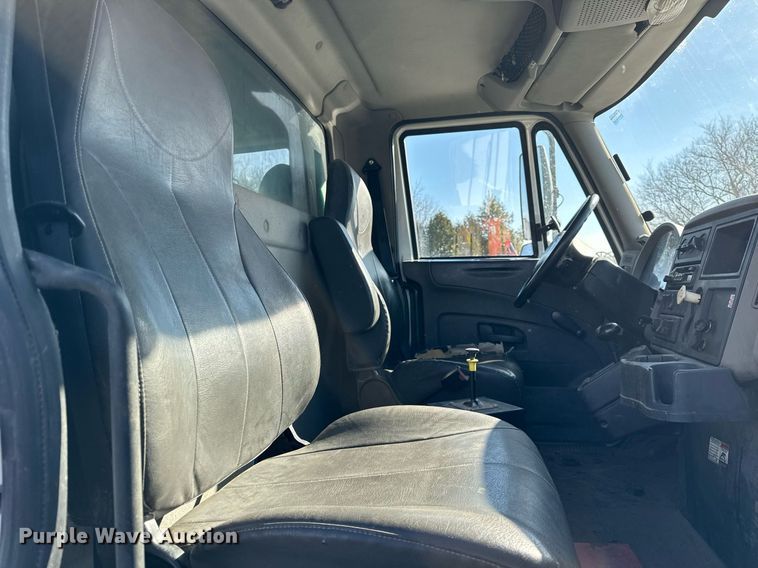 image for item DH9884 2009 International DuraStar 4300 dump truck