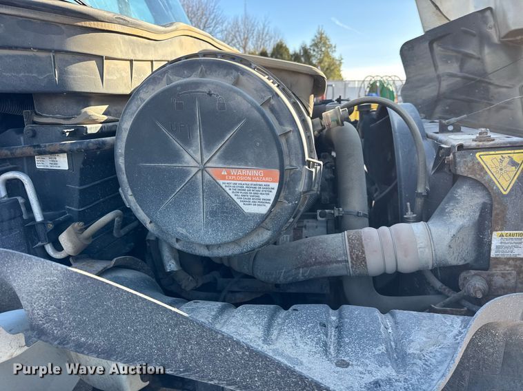 image for item DH9884 2009 International DuraStar 4300 dump truck