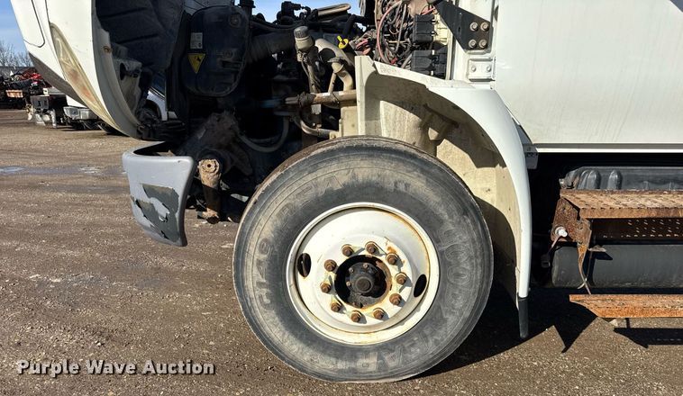 image for item DH9884 2009 International DuraStar 4300 dump truck