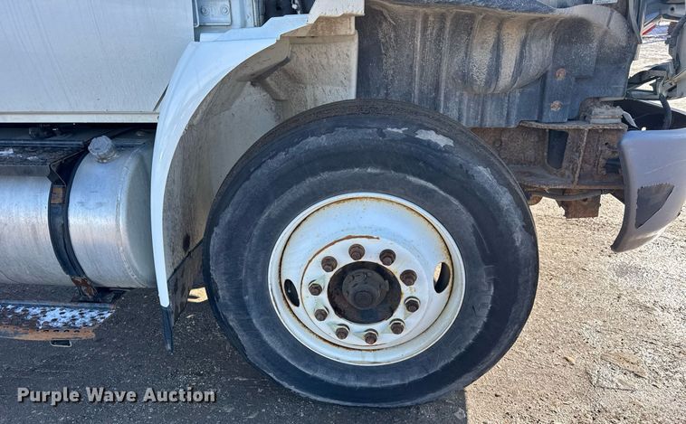 image for item DH9884 2009 International DuraStar 4300 dump truck