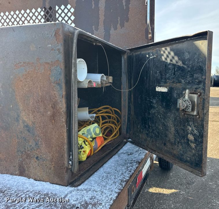 image for item DH9885 2011 Ford F450 Super Duty XL dump flatbed truck