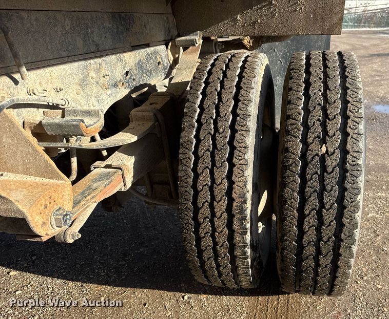 image for item DH9885 2011 Ford F450 Super Duty XL dump flatbed truck