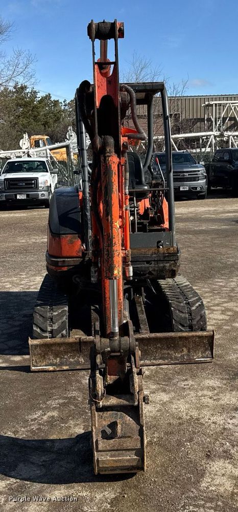 image for item DH9886 2006 Kubota KX71-3 mini excavator
