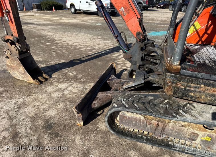 image for item DH9886 2006 Kubota KX71-3 mini excavator
