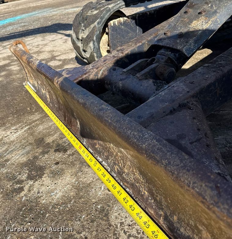 image for item DH9886 2006 Kubota KX71-3 mini excavator