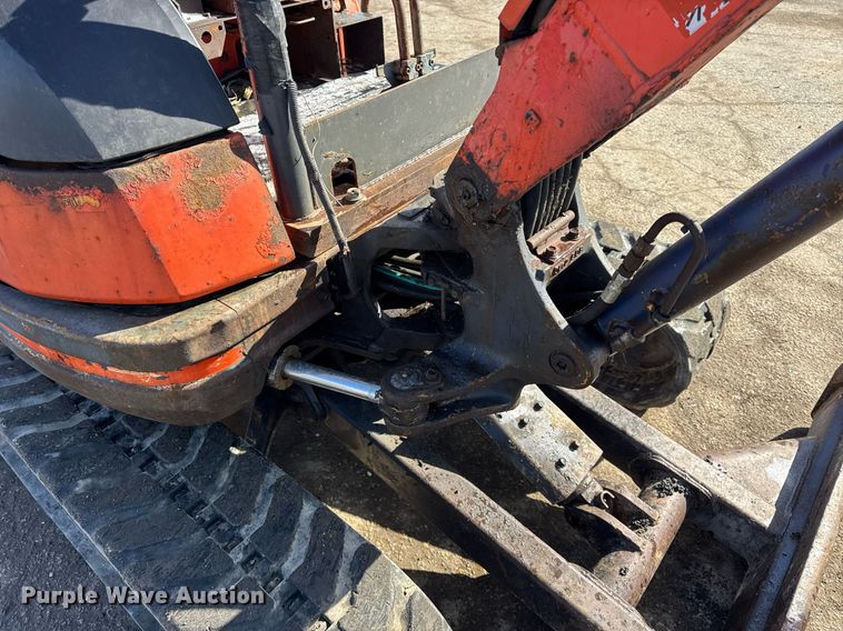 image for item DH9886 2006 Kubota KX71-3 mini excavator