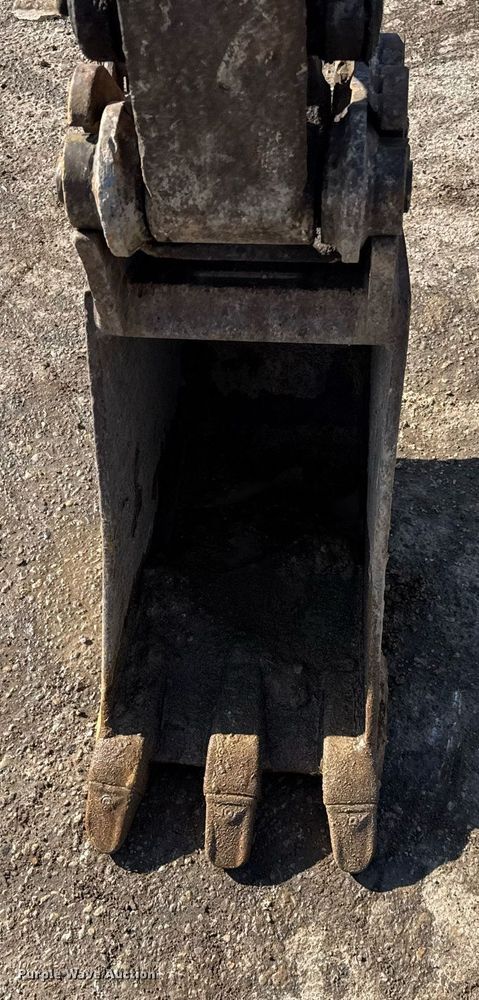 image for item DH9886 2006 Kubota KX71-3 mini excavator