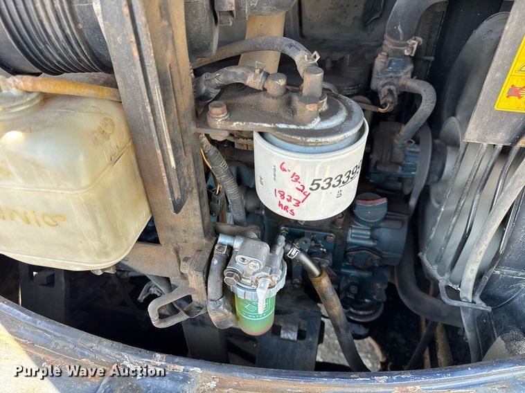 image for item DH9886 2006 Kubota KX71-3 mini excavator