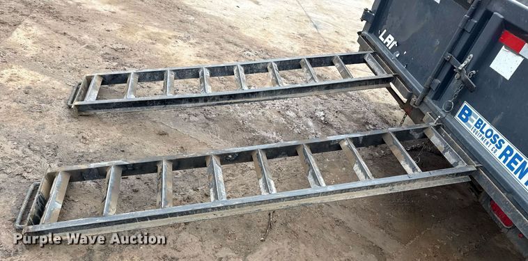 image for item DM5564 2019 Lamar dump trailer