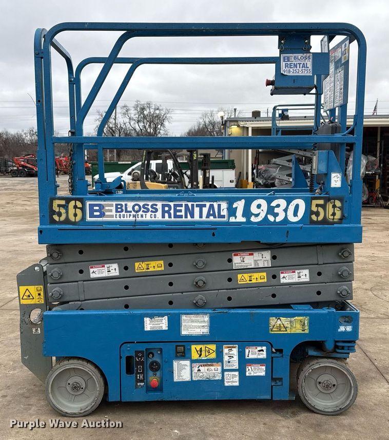 image for item DM5565 2005 Genie Lift GS-1930 scissor lift