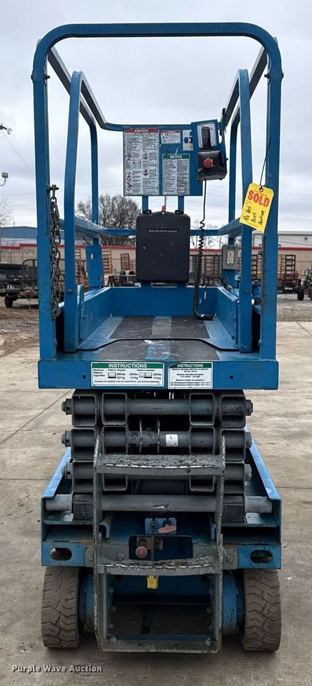 image for item DM5565 2005 Genie Lift GS-1930 scissor lift