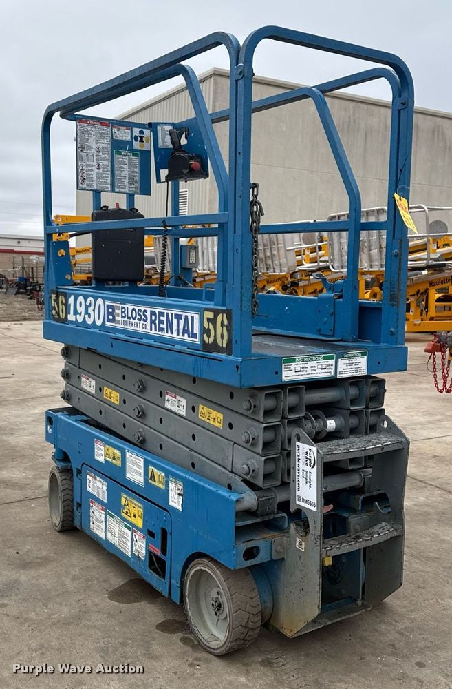 image for item DM5565 2005 Genie Lift GS-1930 scissor lift
