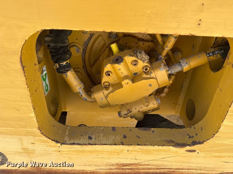 image for item DM5619 2008 Caterpillar CP76 single drum vibratory roller