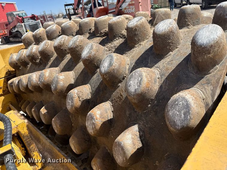 image for item DM5619 2008 Caterpillar CP76 single drum vibratory roller