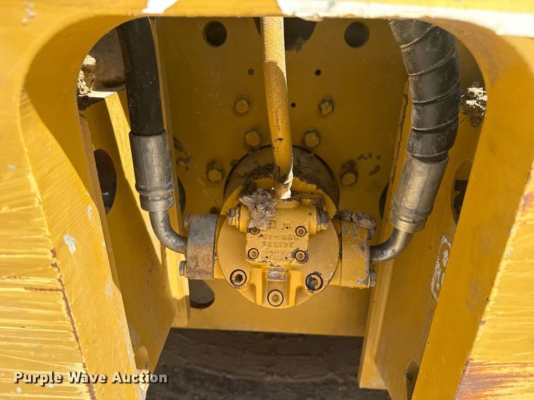 image for item DM5619 2008 Caterpillar CP76 single drum vibratory roller