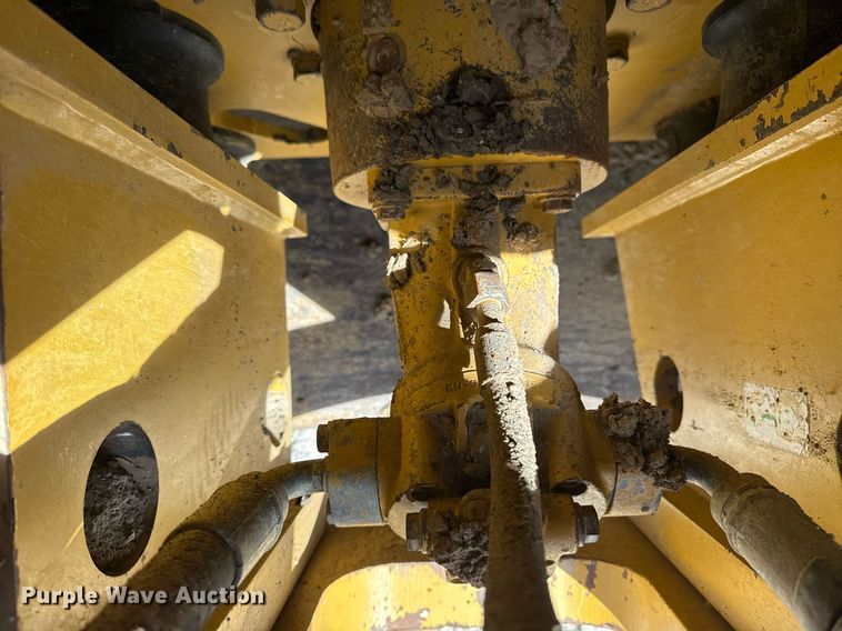 image for item DM5619 2008 Caterpillar CP76 single drum vibratory roller