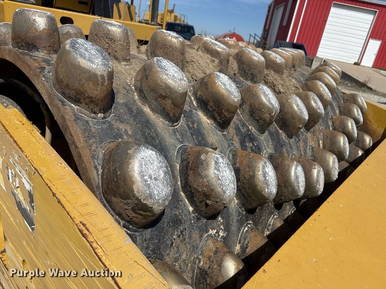 image for item DM5619 2008 Caterpillar CP76 single drum vibratory roller