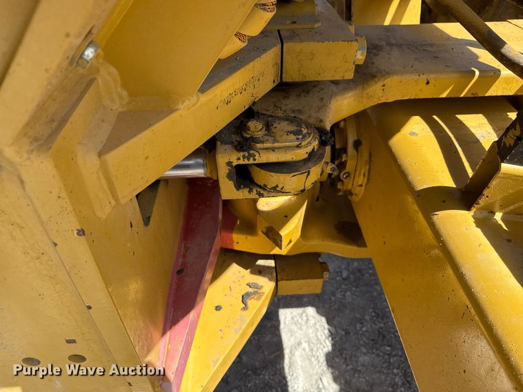 image for item DM5619 2008 Caterpillar CP76 single drum vibratory roller