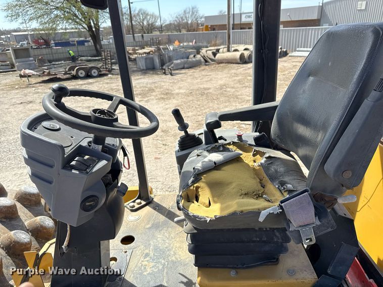 image for item DM5619 2008 Caterpillar CP76 single drum vibratory roller