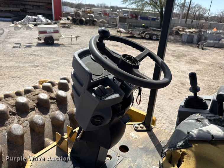 image for item DM5619 2008 Caterpillar CP76 single drum vibratory roller