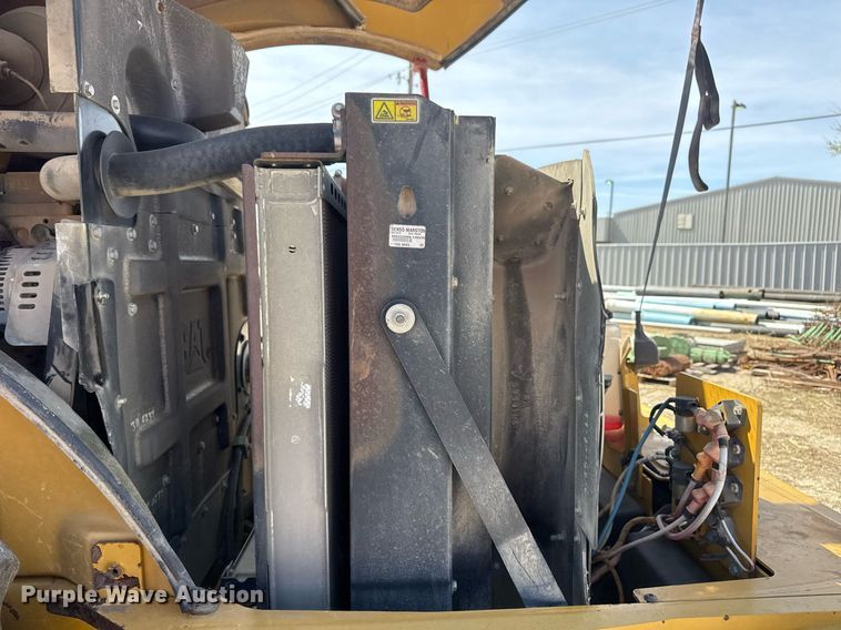 image for item DM5619 2008 Caterpillar CP76 single drum vibratory roller