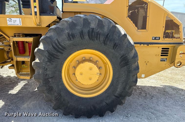 image for item DM5619 2008 Caterpillar CP76 single drum vibratory roller