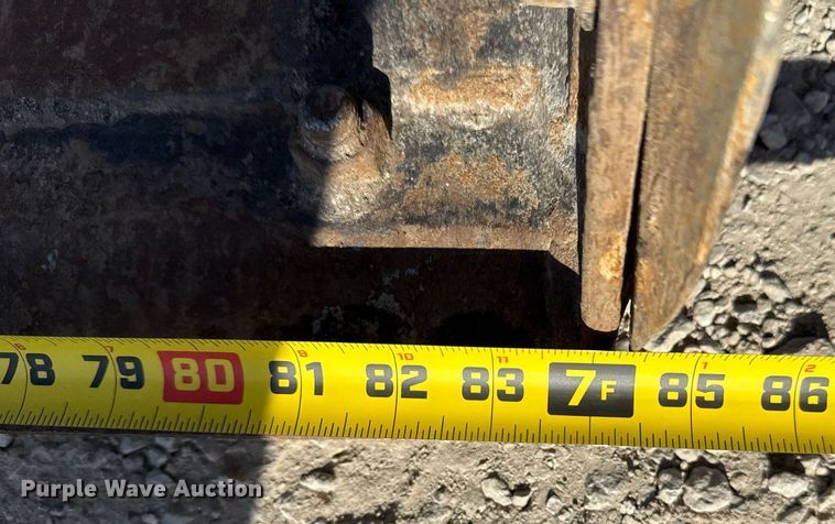 image for item DM5621 2020 Takeuchi TL12V-2 tracked skid steer loader