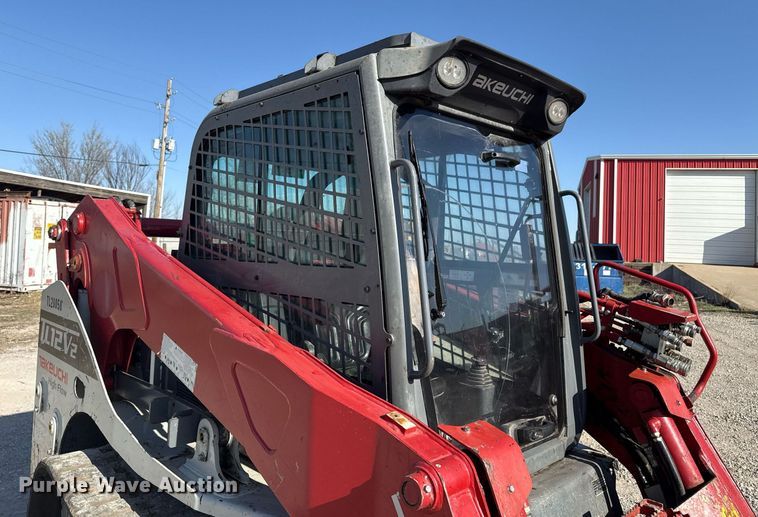 image for item DM5621 2020 Takeuchi TL12V-2 tracked skid steer loader