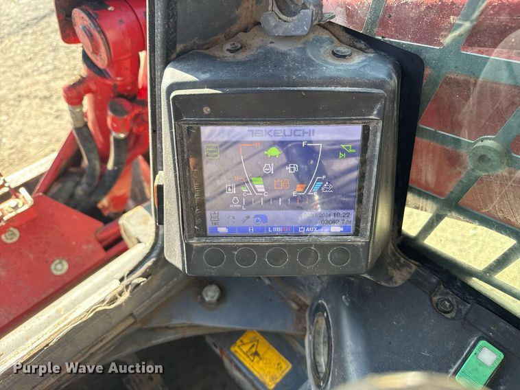 image for item DM5621 2020 Takeuchi TL12V-2 tracked skid steer loader