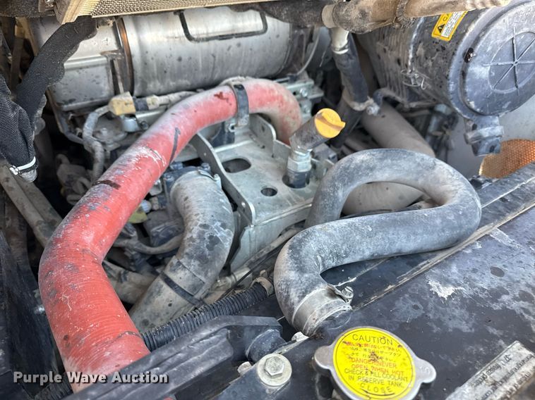 image for item DM5621 2020 Takeuchi TL12V-2 tracked skid steer loader