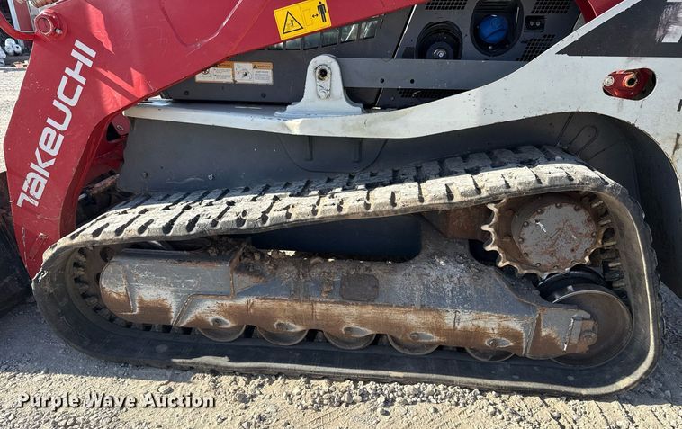 image for item DM5621 2020 Takeuchi TL12V-2 tracked skid steer loader