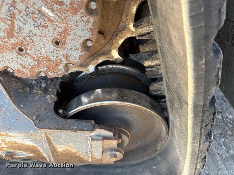 image for item DM5621 2020 Takeuchi TL12V-2 tracked skid steer loader