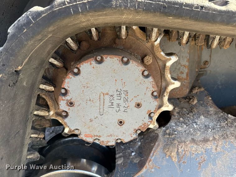 image for item DM5621 2020 Takeuchi TL12V-2 tracked skid steer loader