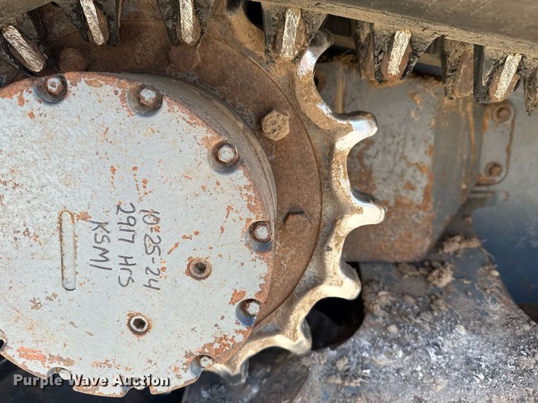 image for item DM5621 2020 Takeuchi TL12V-2 tracked skid steer loader