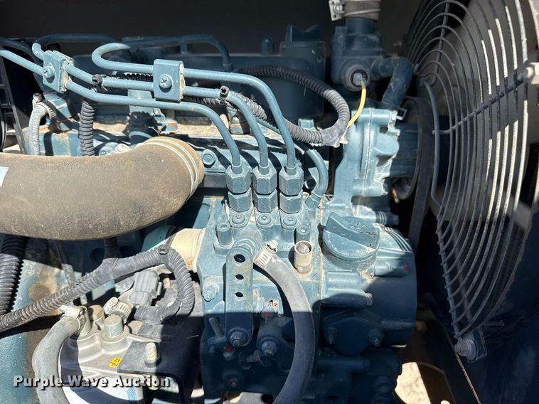 image for item DM5622 2010 Genie TML-4000 light plant