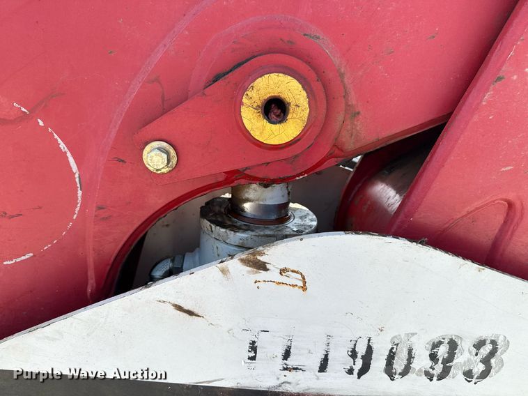 image for item DM5629 2019 Takeuchi TL12V-2 tracked skid steer loader