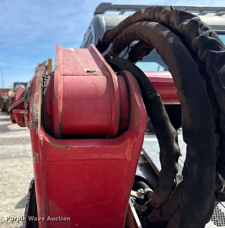 image for item DM5629 2019 Takeuchi TL12V-2 tracked skid steer loader