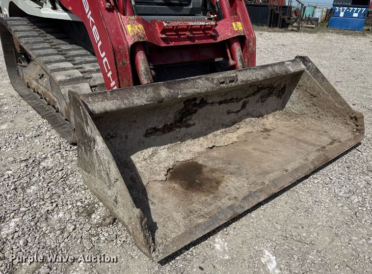image for item DM5629 2019 Takeuchi TL12V-2 tracked skid steer loader